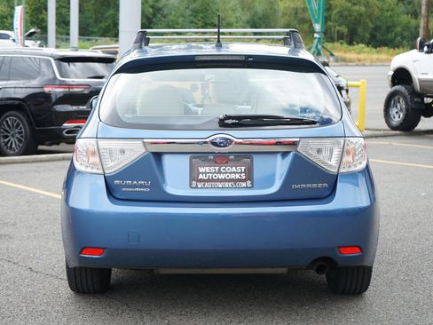 Used 2010 Subaru Impreza 2.5i Premium AWD/4WD image 4