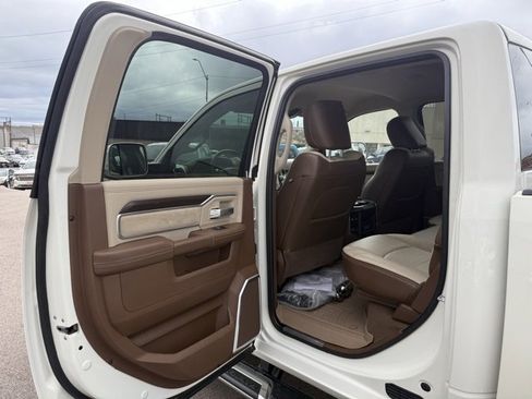 Used 2022 RAM 2500 Laramie image 24