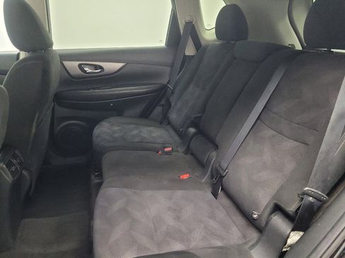 Used 2015 Nissan Rogue SV w/ SV Premium Package image 18