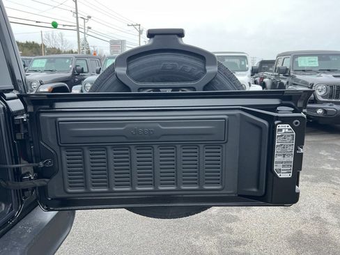 New 2026 Jeep Wrangler Sahara image 15