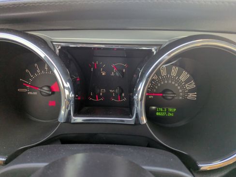 Used 2008 Ford Mustang GT RWD image 25