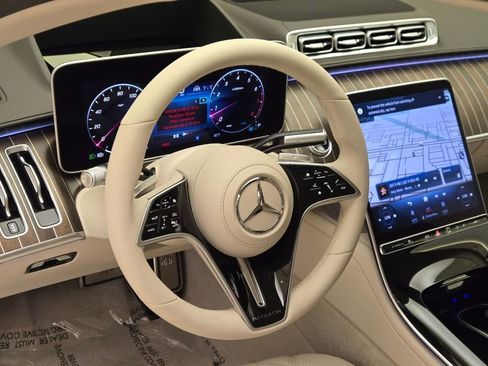 Used 2024 Mercedes-Benz Maybach S 580 4MATIC image 35