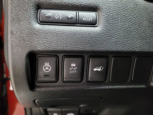 Used 2018 Nissan Murano SL image 39