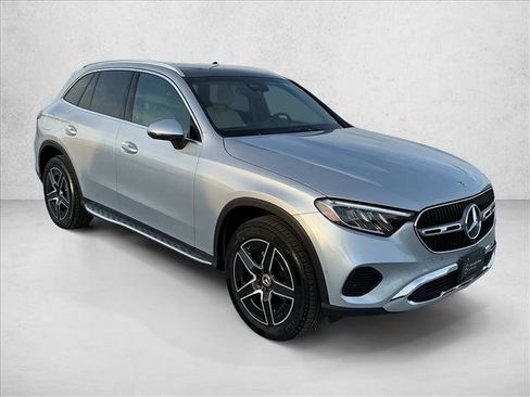 Certified 2026 Mercedes-Benz GLC 300 4MATIC image 3