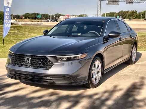Certified 2025 Honda Accord LX image 2