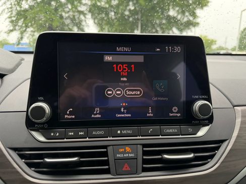 Used 2025 Nissan Altima 2.5 SV FWD image 28