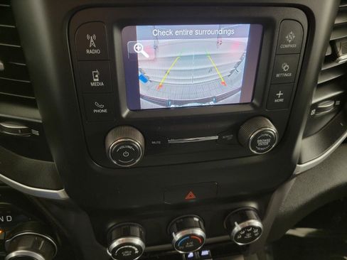 Used 2022 RAM 1500 Big Horn AWD/4WD image 14