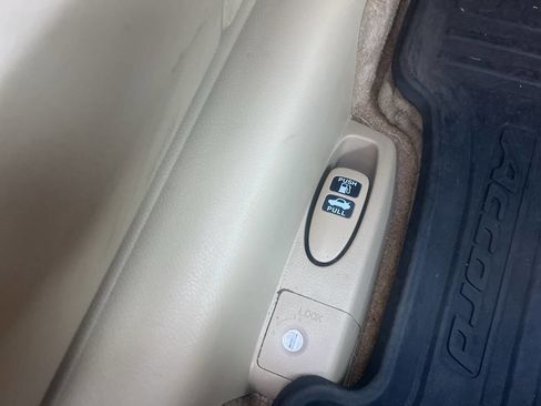 Used 2012 Honda Accord EX-L image 23