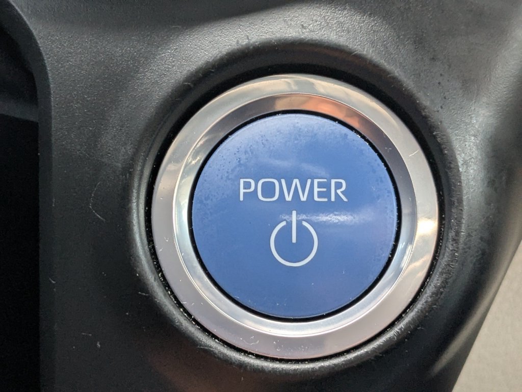 Used 2023 Toyota Sienna XLE FWD image 27
