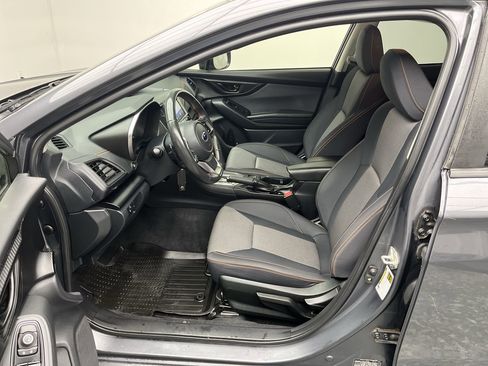 Used 2023 Subaru Crosstrek 2.0i Premium image 3