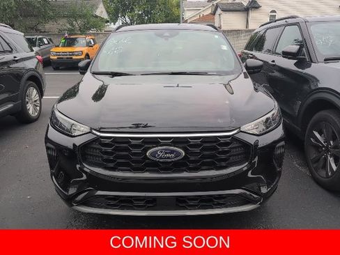 Used 2024 Ford Escape ST-Line w/ Tech Pack #1 AWD/4WD image 2