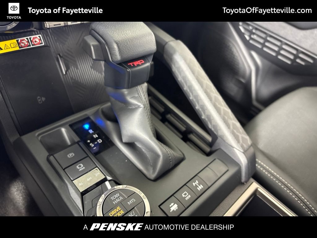 Certified 2025 Toyota 4Runner TRD Off-Road Premium AWD/4WD image 33