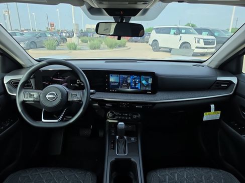 New 2026 Nissan Kicks SV w/ SV Premium Package FWD image 14