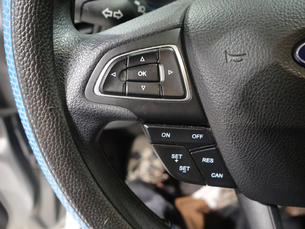 Used 2018 Ford Escape SE w/ SE Sync 3 Package AWD/4WD image 32