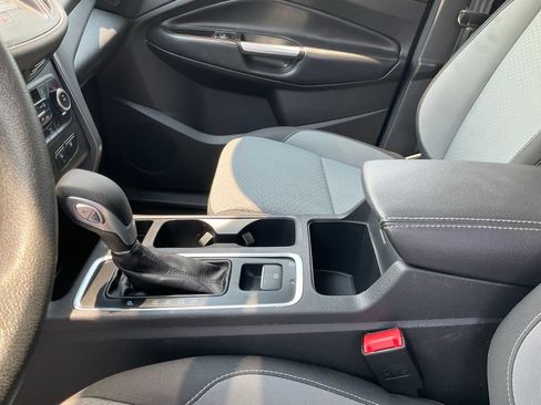 Used 2019 Ford Escape SE AWD/4WD image 16