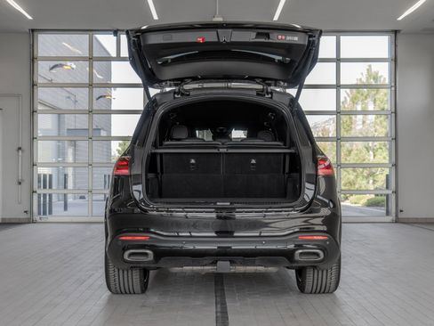 Certified 2025 Mercedes-Benz GLS 450 4MATIC w/ AMG Line Exterior image 16