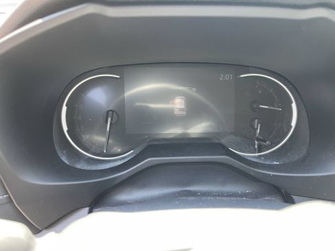 Used 2023 Toyota RAV4 XLE Premium FWD image 12