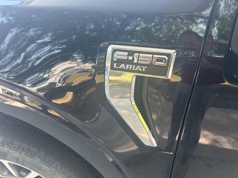 Used 2022 Ford F150 Lariat w/ Trailer Tow Package AWD/4WD image 14