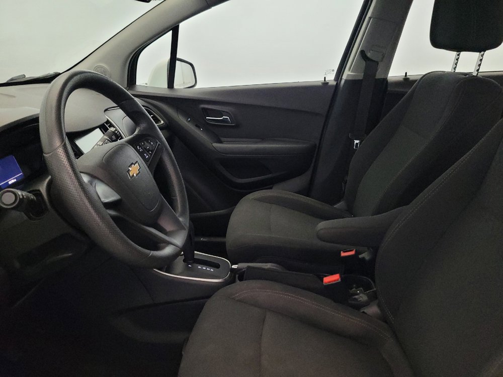 Used 2017 Chevrolet Trax LS AWD/4WD image 17