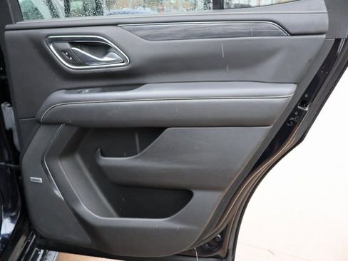 Used 2022 GMC Yukon SLT w/ SLT Premium Package image 14