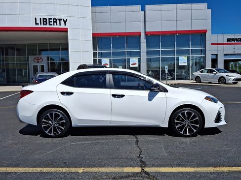 Used 2019 Toyota Corolla SE FWD image 7