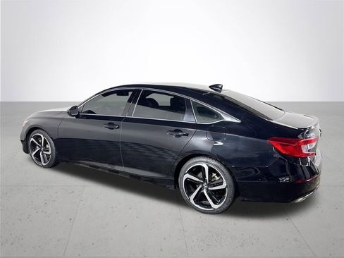 Used 2018 Honda Accord Sport image 8