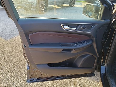 Certified 2021 Ford Edge Titanium w/ Equipment Group 301A image 10