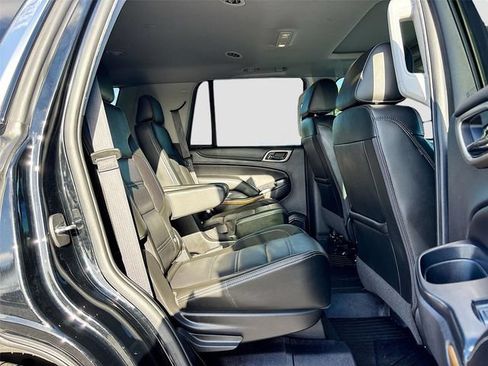 Used 2020 GMC Yukon Denali w/ Denali Premium Package RWD image 11