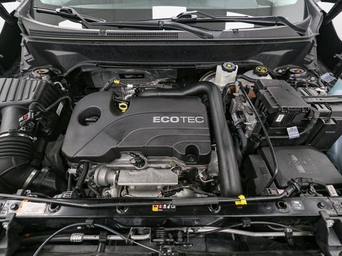 Used 2022 GMC Terrain SLE w/ Driver Convenience Package image 16