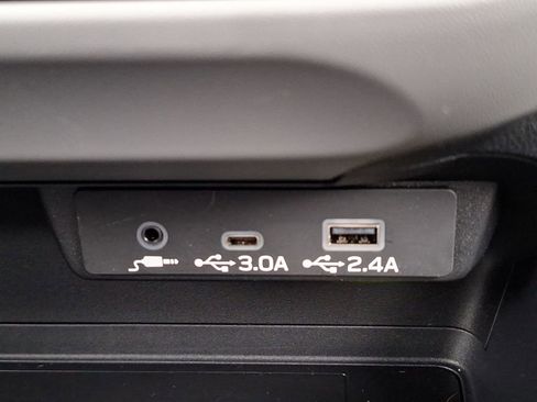 Certified 2025 Subaru Crosstrek 2.5i Limited w/ Popular Package #4A image 22