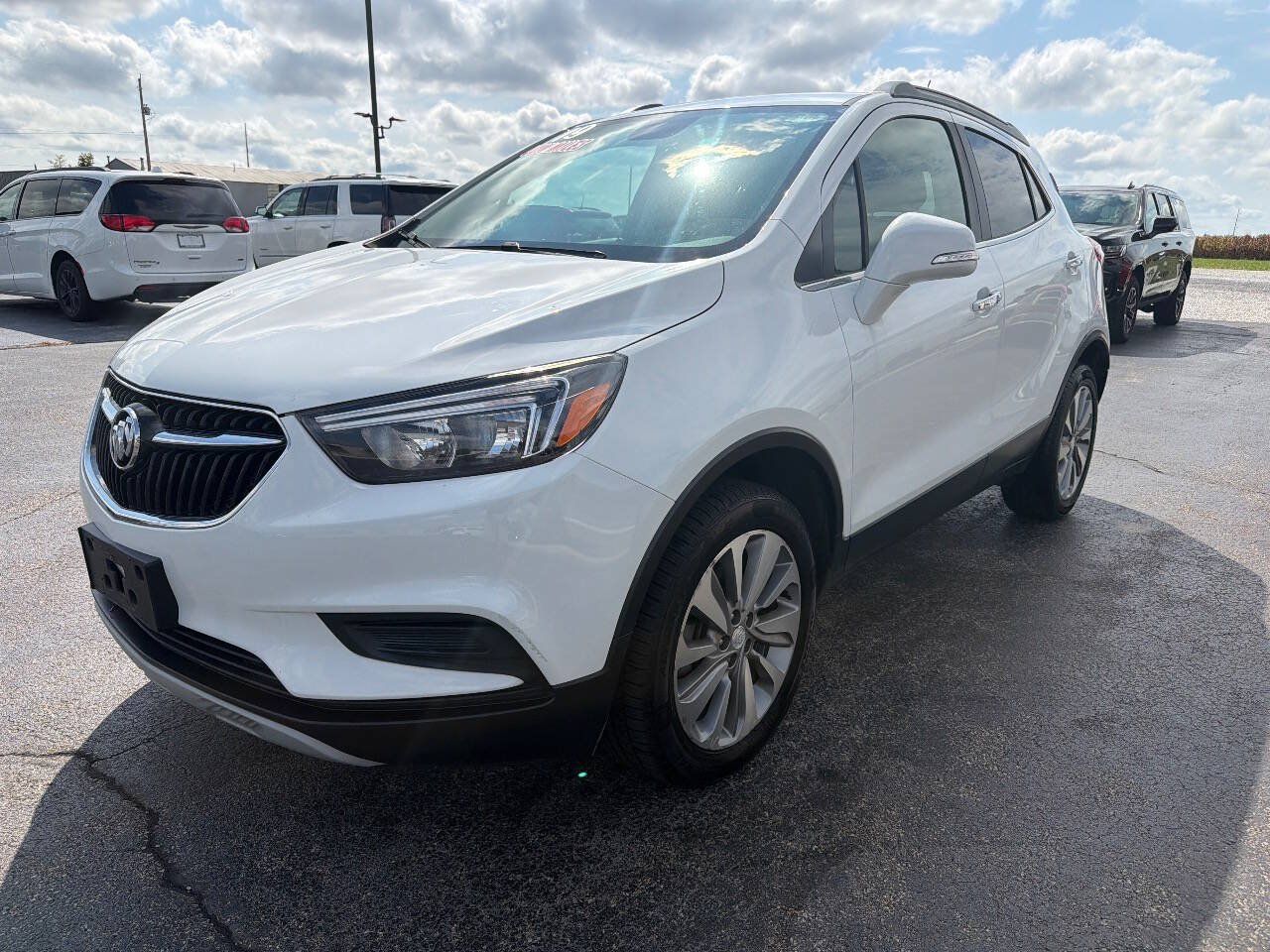 Used 2019 Buick Encore Preferred AWD/4WD image 4