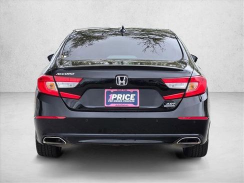 Used 2019 Honda Accord Touring image 7