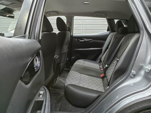 Used 2019 Nissan Rogue Sport SV w/ All-Weather Package AWD/4WD image 16