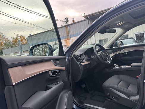 Certified 2025 Volvo XC90 B6 Plus image 21