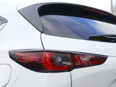 New 2025 MAZDA CX-5 Carbon Edition image 28