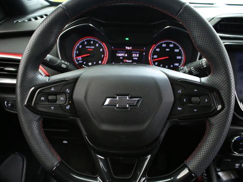 Used 2023 Chevrolet TrailBlazer RS w/ Technology Package image 13