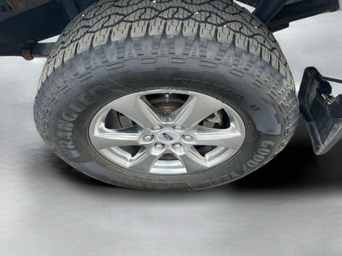 Used 2019 Ford F150 Lariat image 10