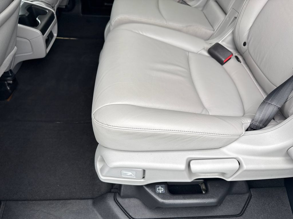 Certified 2024 Honda Odyssey EX-L image 19