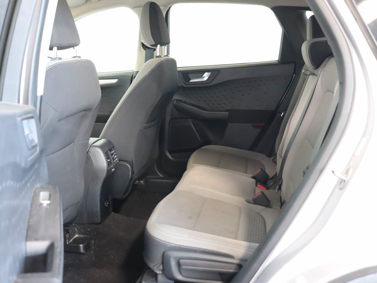 Used 2020 Ford Escape SE FWD image 15