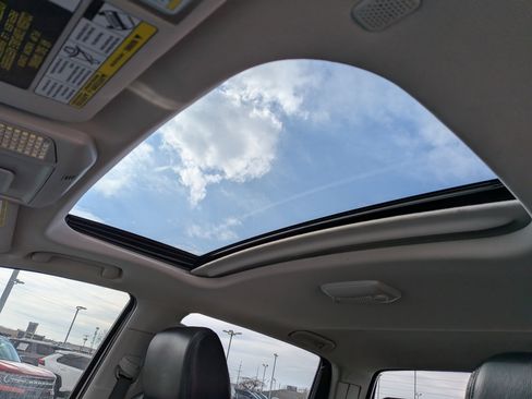 Used 2021 Toyota Tundra Platinum image 19