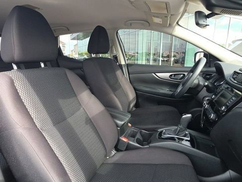 Used 2020 Nissan Rogue Sport S FWD image 8