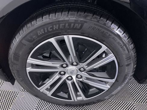 New 2025 Cadillac Lyriq Luxury w/ LPO, Floor Liner Package image 29