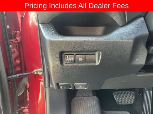 Used 2022 Toyota RAV4 LE FWD image 22