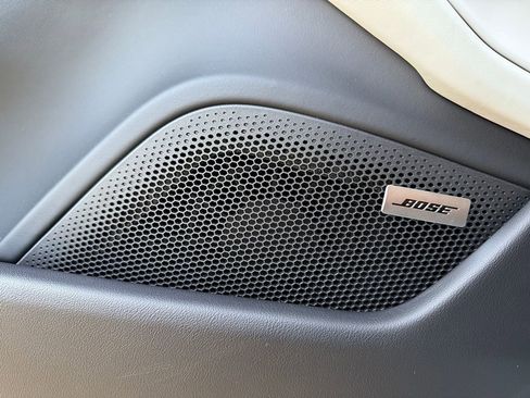 New 2025 Porsche Taycan 4S AWD/4WD image 14