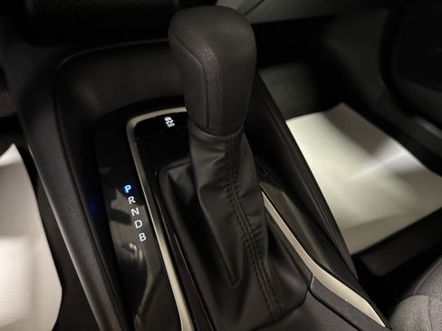 Used 2023 Toyota Corolla LE image 21