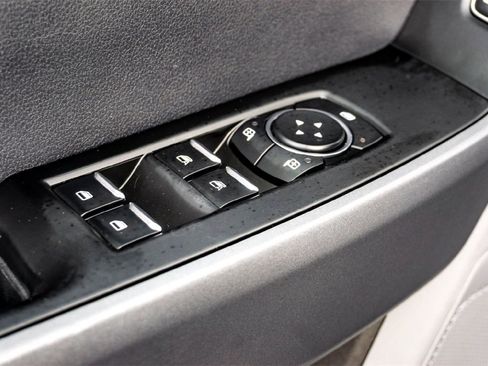 Used 2024 Ford F250 XLT image 11