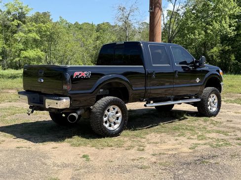 Used 2016 Ford F250 Lariat w/ Lariat Ultimate Package image 36