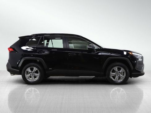 Used 2025 Toyota RAV4 XLE image 6