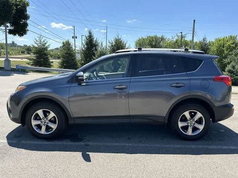 Used 2015 Toyota RAV4 XLE AWD/4WD image 2