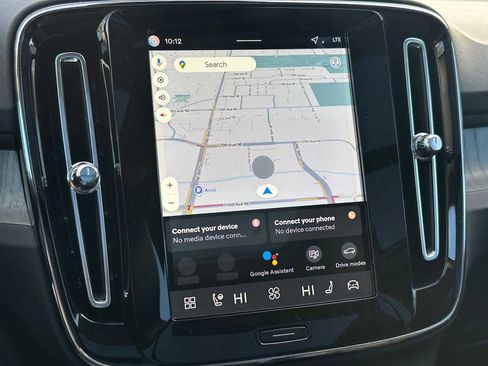 New 2026 Volvo XC40 B5 Ultra w/ Climate Package image 27